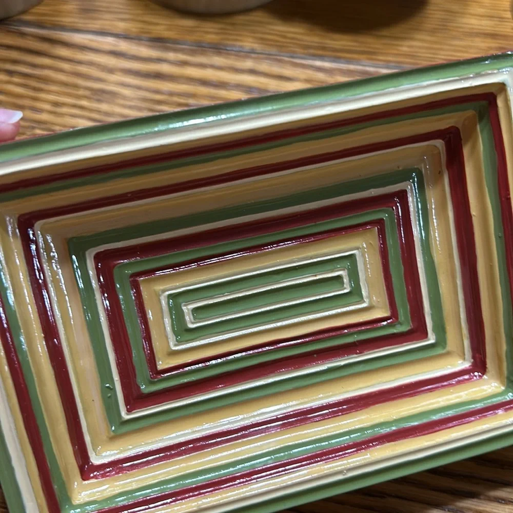Vintage Gloria Vanderbilt Home soap dish in Geranium Stripe pattern.
